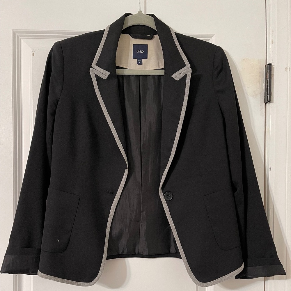 Gap Women’s Black Blazer with Gray Trim‎ Size 2